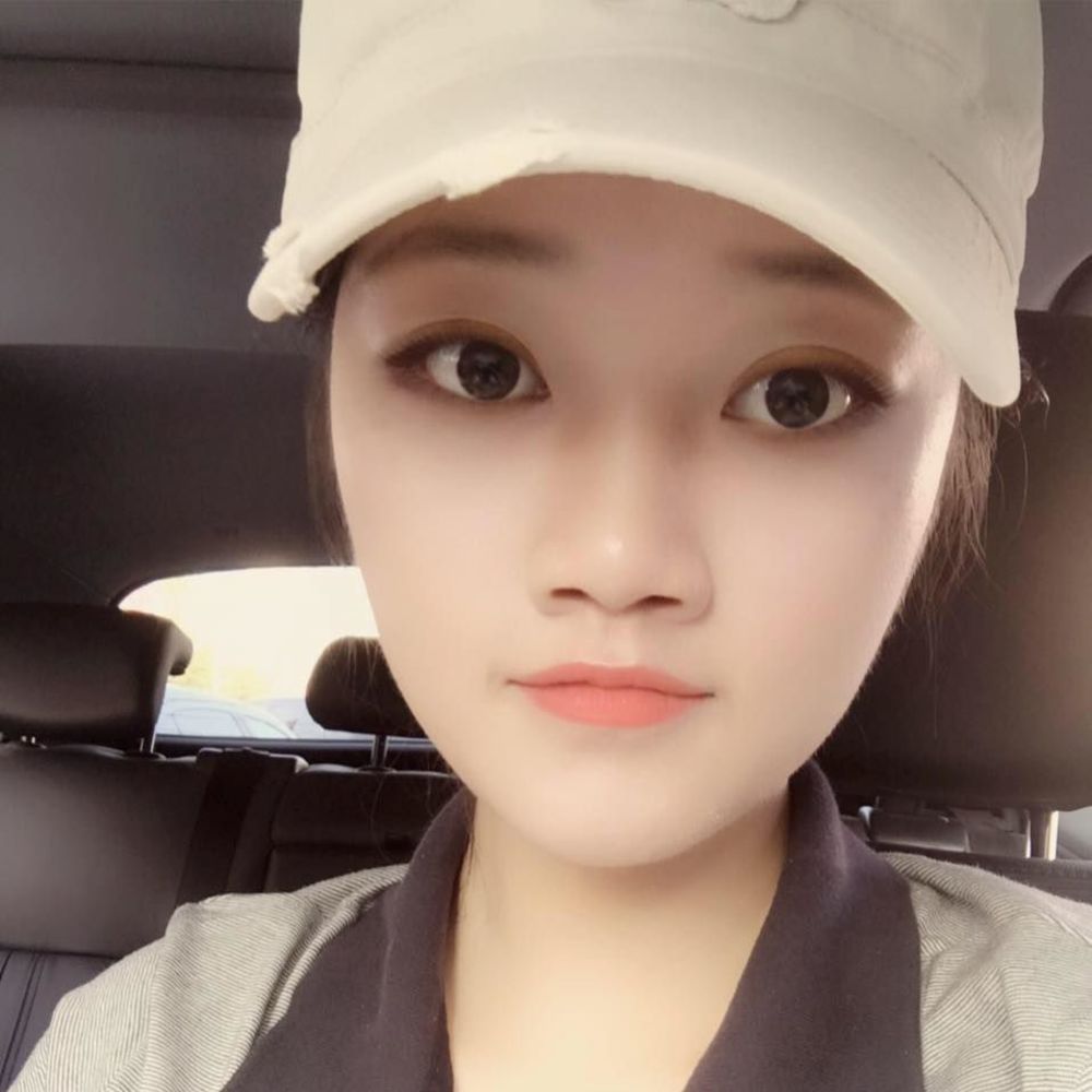 Meet your Posher, Tiffany